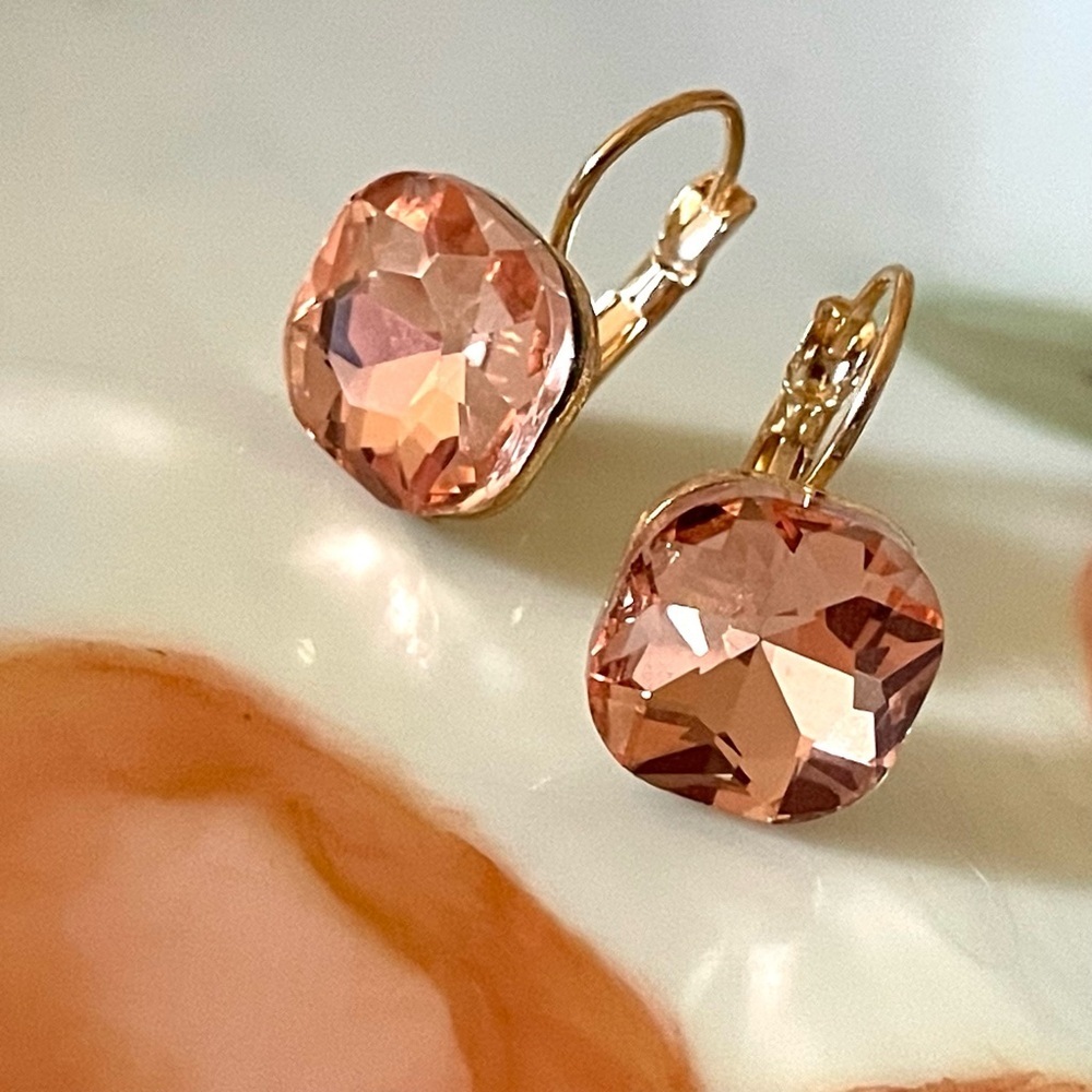 ✨Anthropologie Marielle Gemstone Earrings